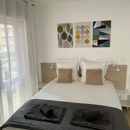 Aix Homes "Les Allees Provencales" آيكس أومبروفينس المظهر الخارجي الصورة